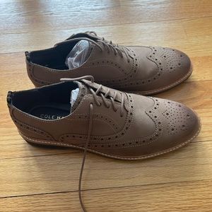 New Cole Haan New Men's Morris Wing Oxford Nubuck Shoe Size 7.5 Taupe/Brown
